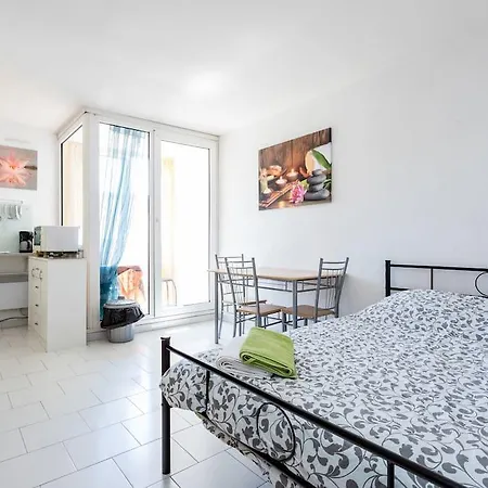 Apartment Studio Skeria Air